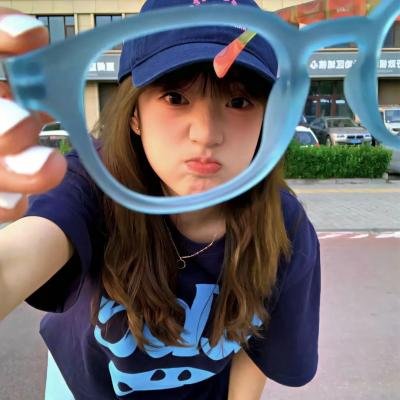 邪恶幼灵 封面